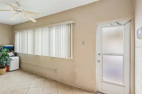5924 5th Avenue N St Petersburg FL 33710