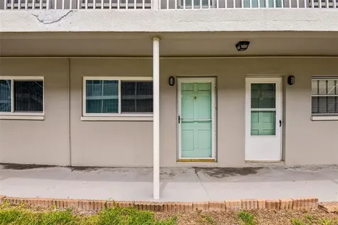 5924 5th Avenue N St Petersburg FL 33710