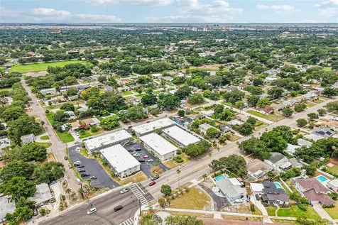 5924 5th Avenue N St Petersburg FL 33710