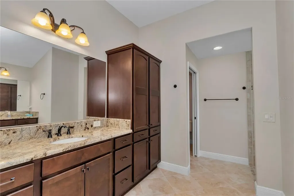 11415 Zimmerman Path Oxford FL 34484