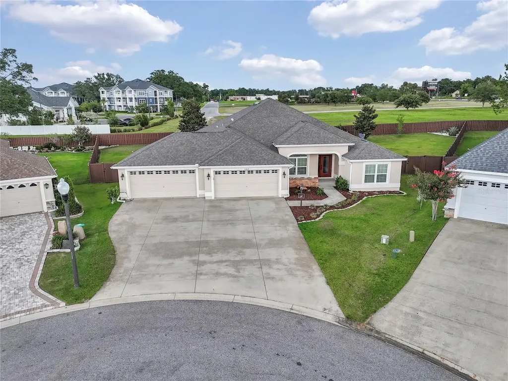 11415 Zimmerman Path Oxford FL 34484