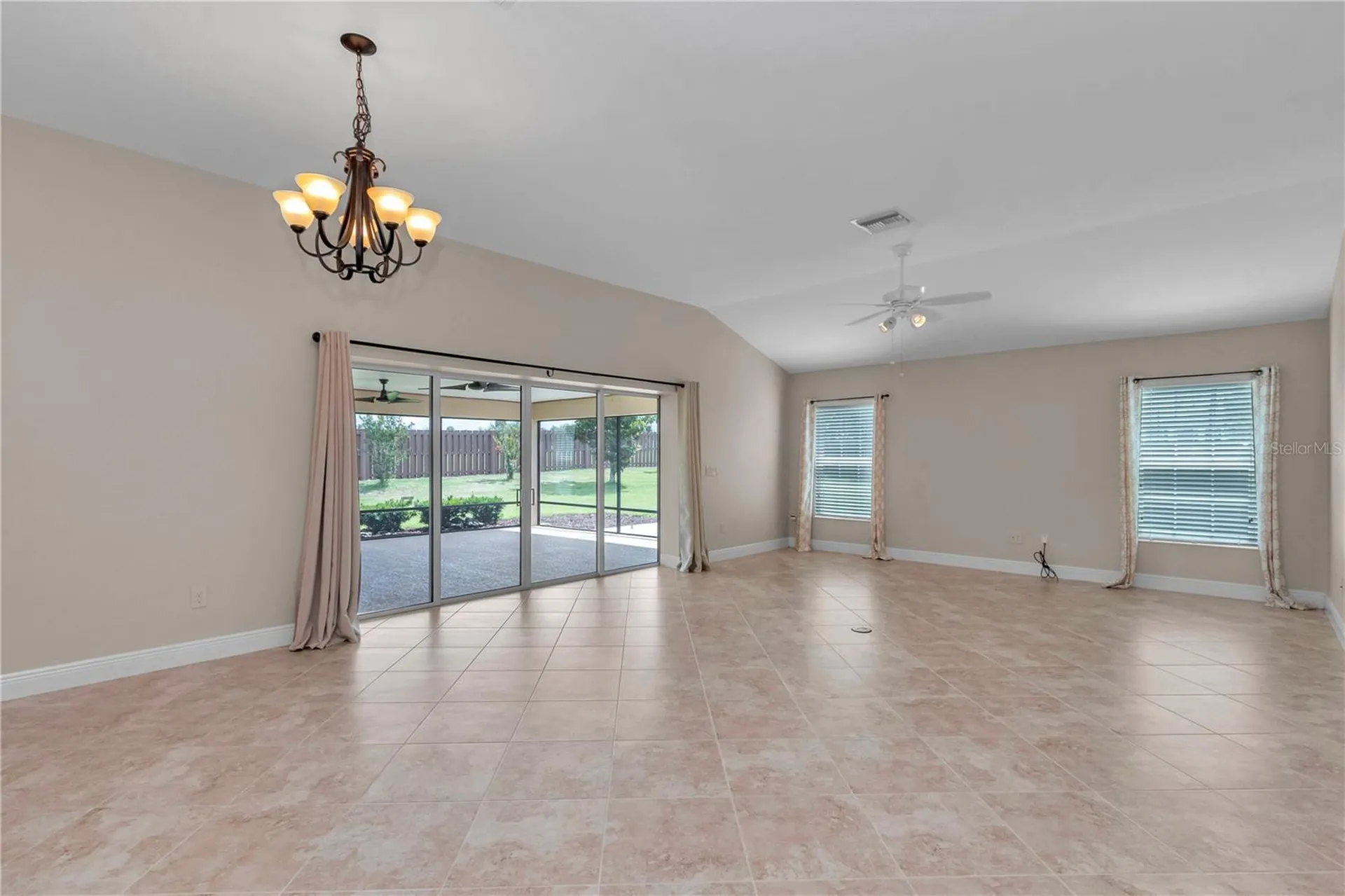 11415 Zimmerman Path Oxford FL 34484