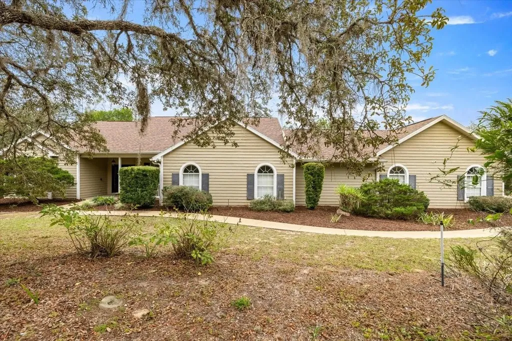 4860 W Angus Drive Beverly Hills FL 34465