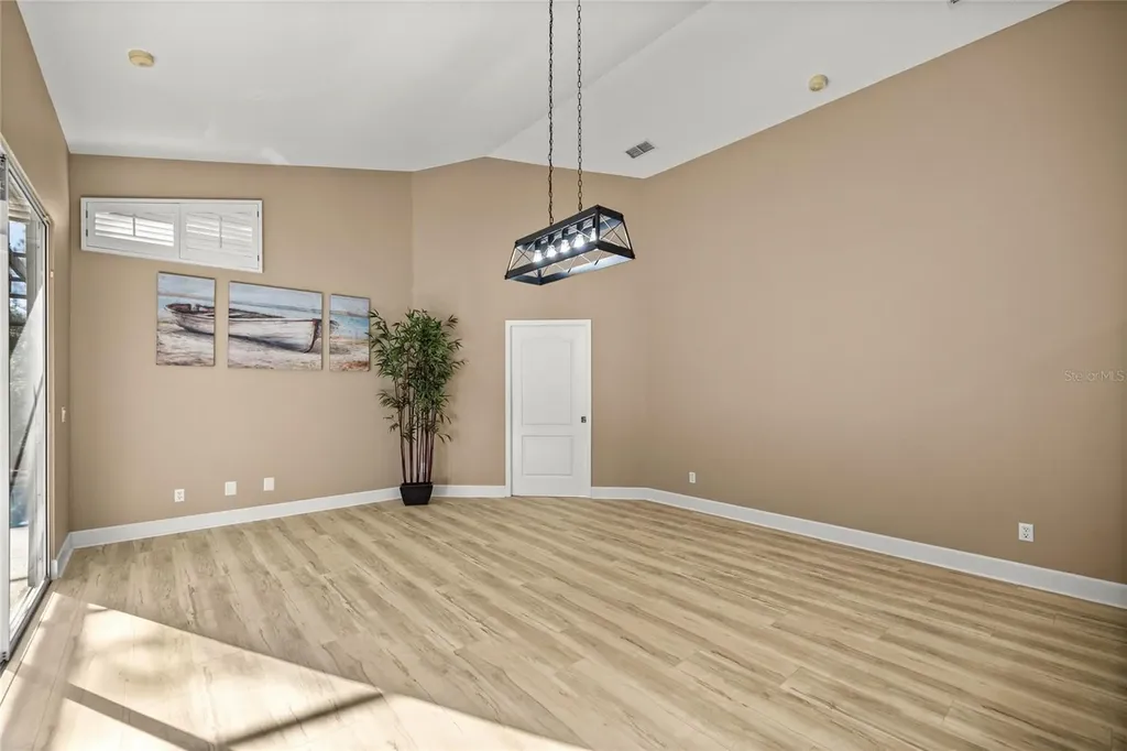 4860 W Angus Drive Beverly Hills FL 34465