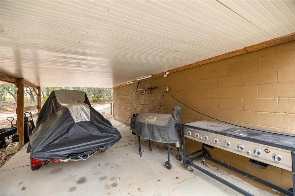 4860 W Angus Drive Beverly Hills FL 34465