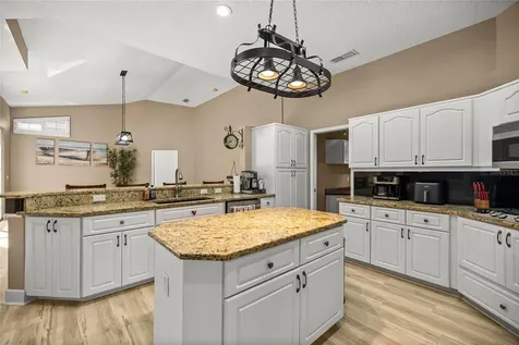 4860 W Angus Drive Beverly Hills FL 34465