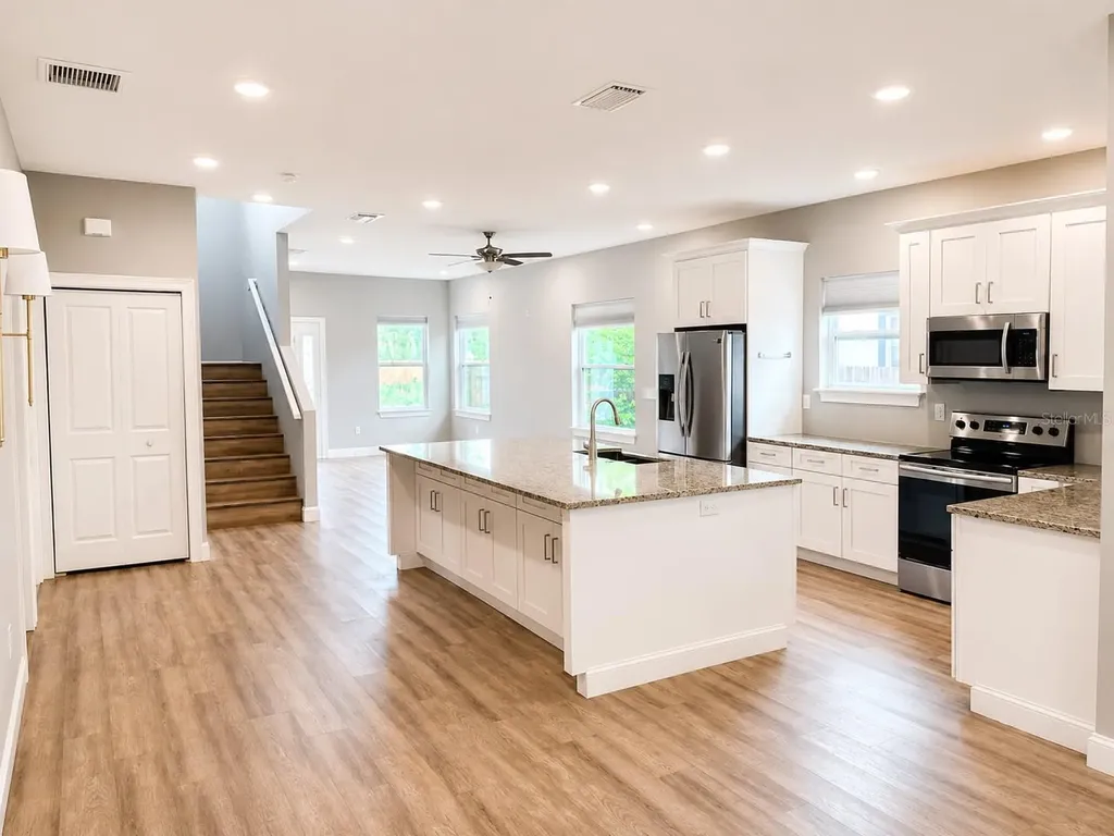 1712 31st Avenue N St Petersburg FL 33713