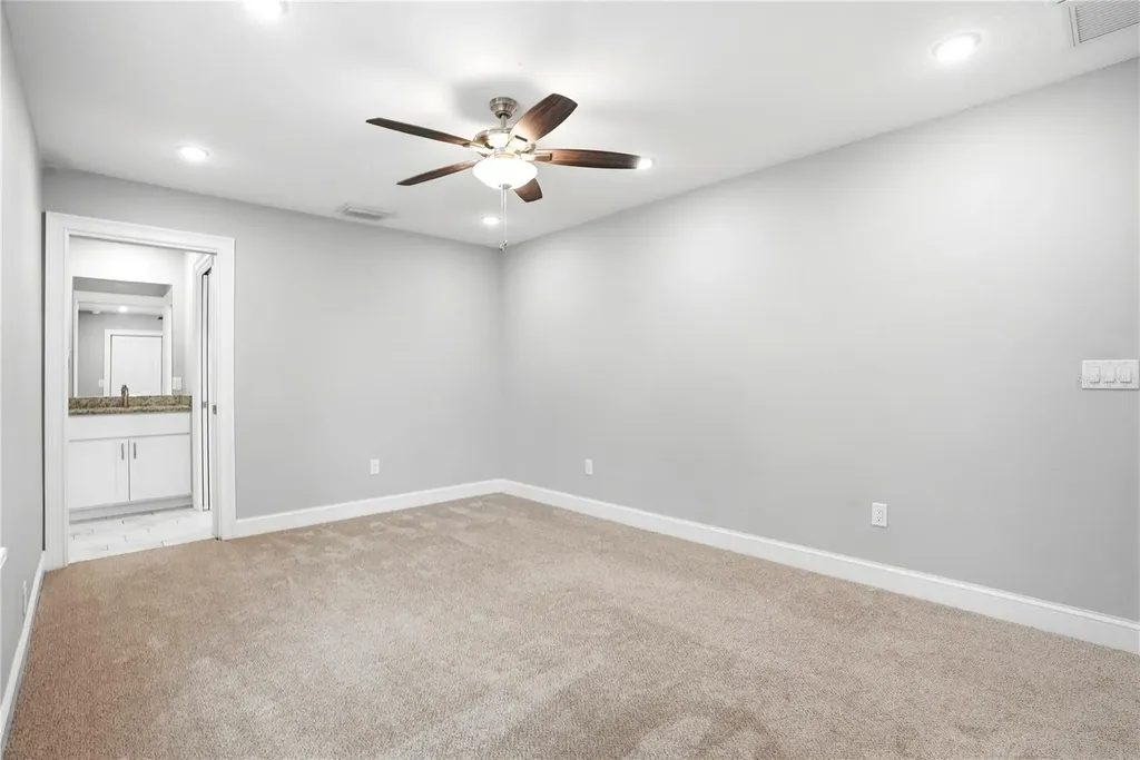 1712 31st Avenue N St Petersburg FL 33713