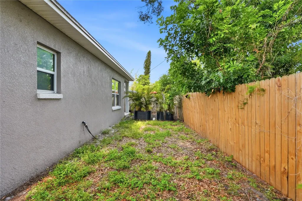 1712 31st Avenue N St Petersburg FL 33713