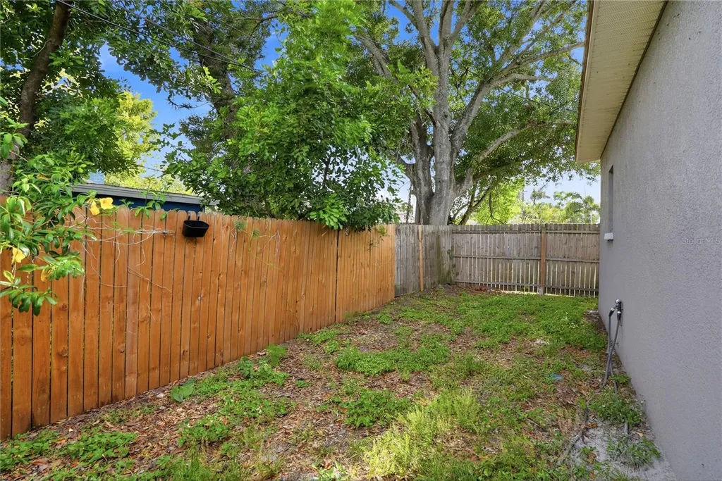 1712 31st Avenue N St Petersburg FL 33713