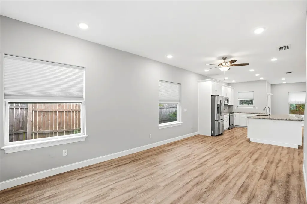 1712 31st Avenue N St Petersburg FL 33713
