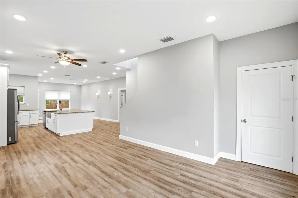1712 31st Avenue N St Petersburg FL 33713