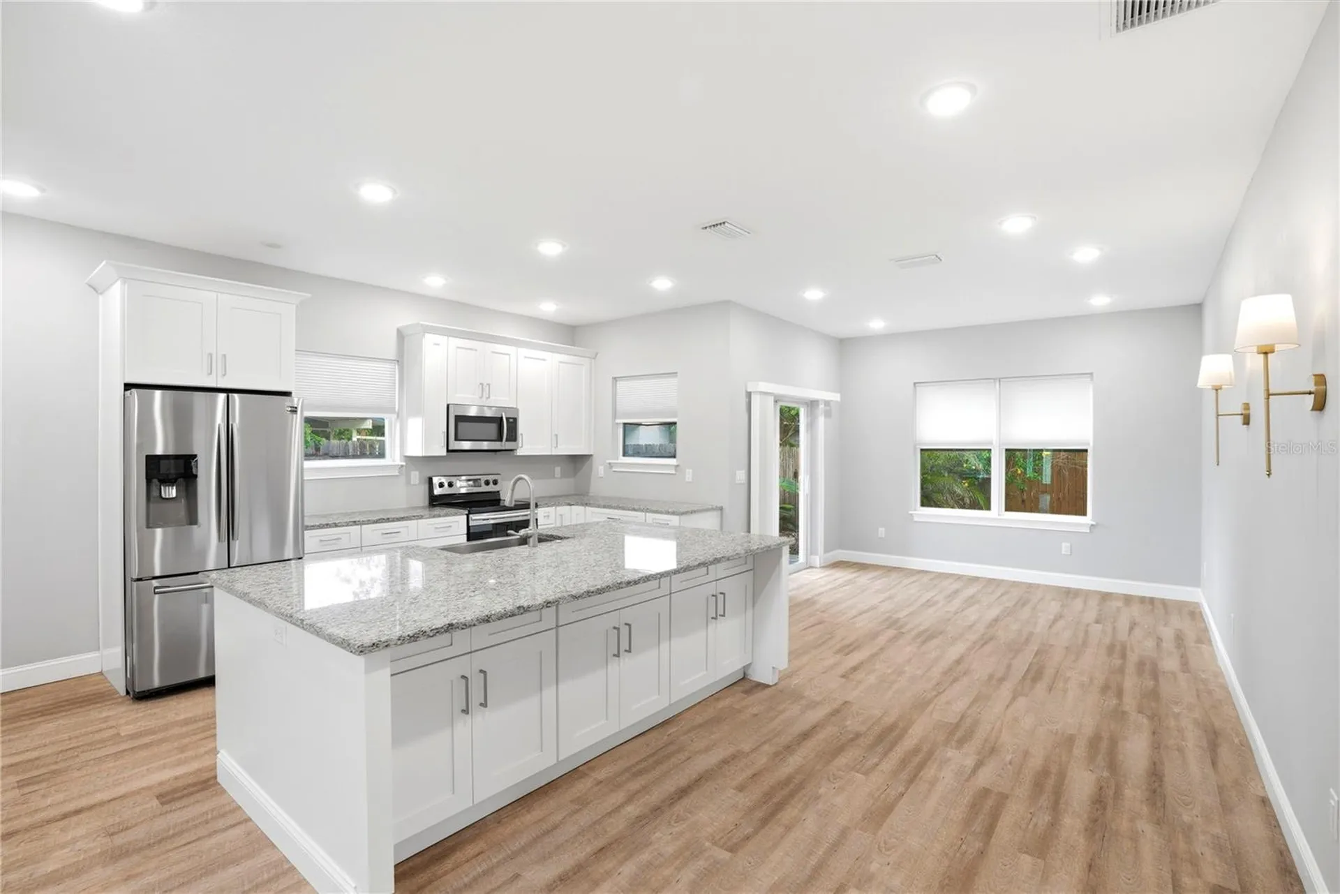 1712 31st Avenue N St Petersburg FL 33713