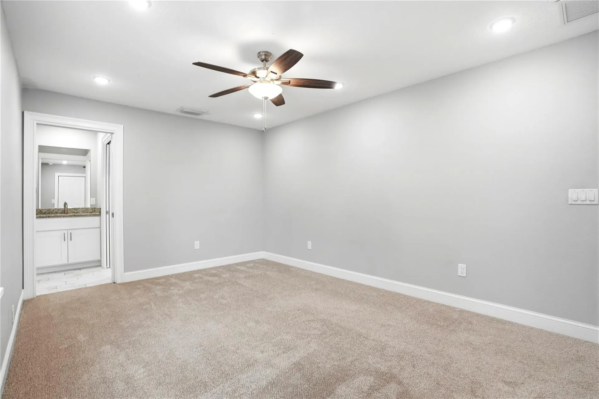 1712 31st Avenue N St Petersburg FL 33713