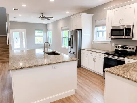 1712 31st Avenue N St Petersburg FL 33713