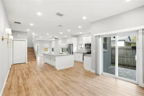 1712 31st Avenue N St Petersburg FL 33713