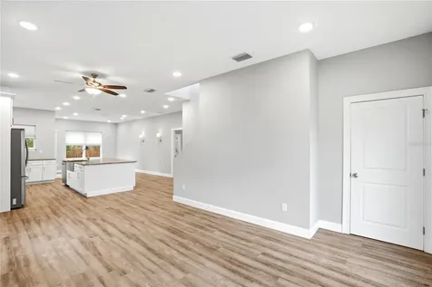 1712 31st Avenue N St Petersburg FL 33713