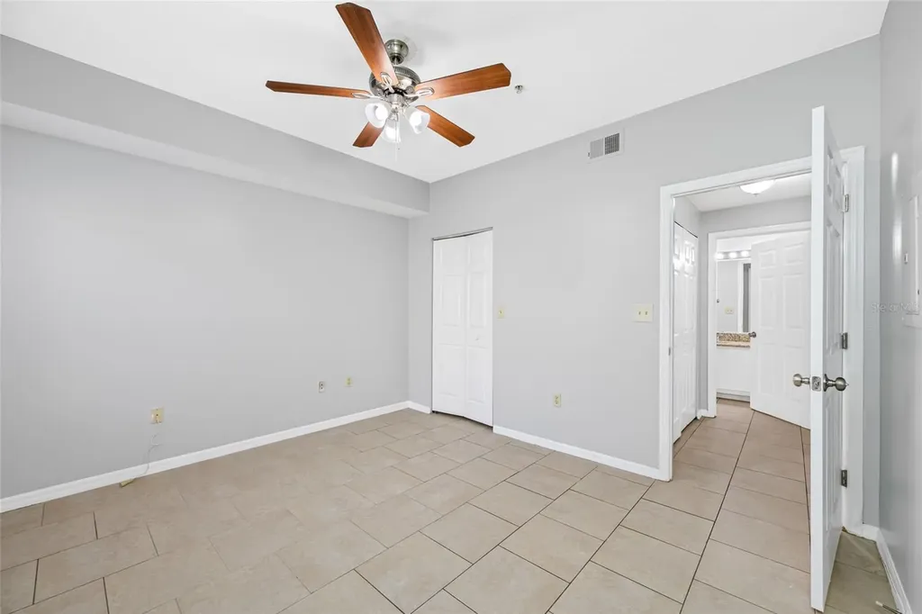 5612 Pinnacle Heights Circle Tampa FL 33624