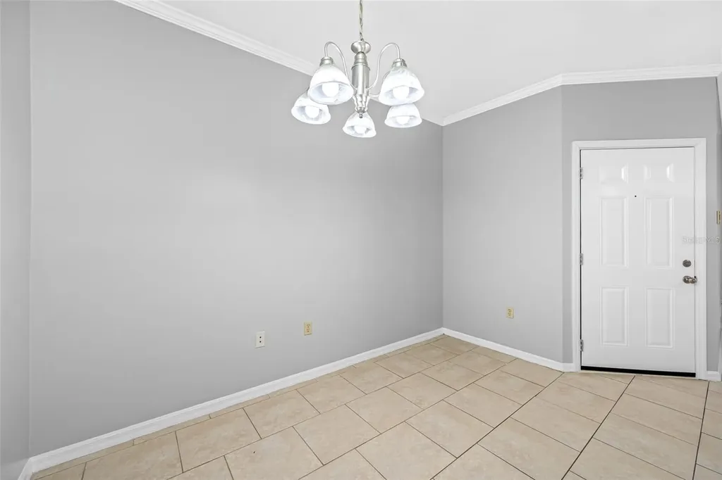 5612 Pinnacle Heights Circle Tampa FL 33624