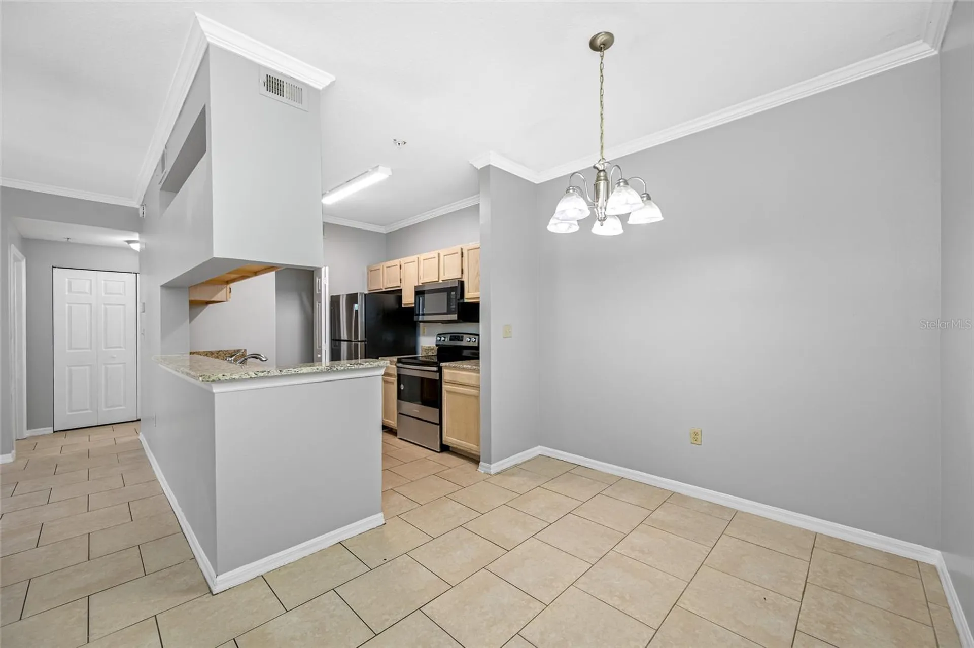 5612 Pinnacle Heights Circle Tampa FL 33624