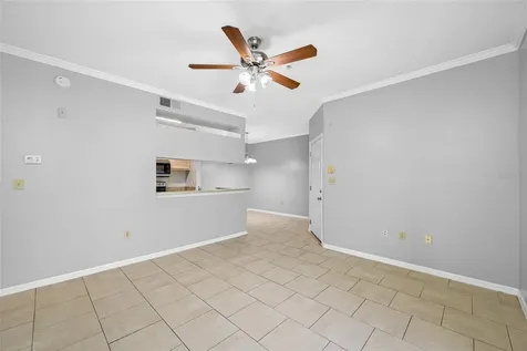 5612 Pinnacle Heights Circle Tampa FL 33624