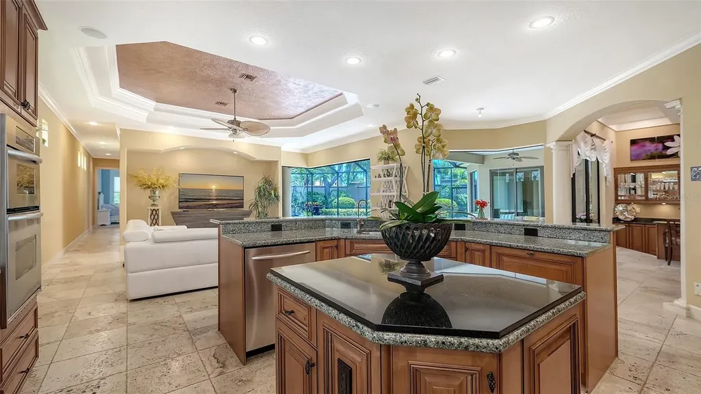 8889 Enclave Court Sarasota FL 34238