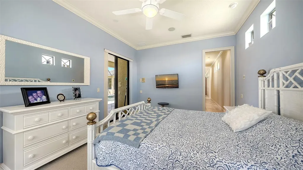8889 Enclave Court Sarasota FL 34238