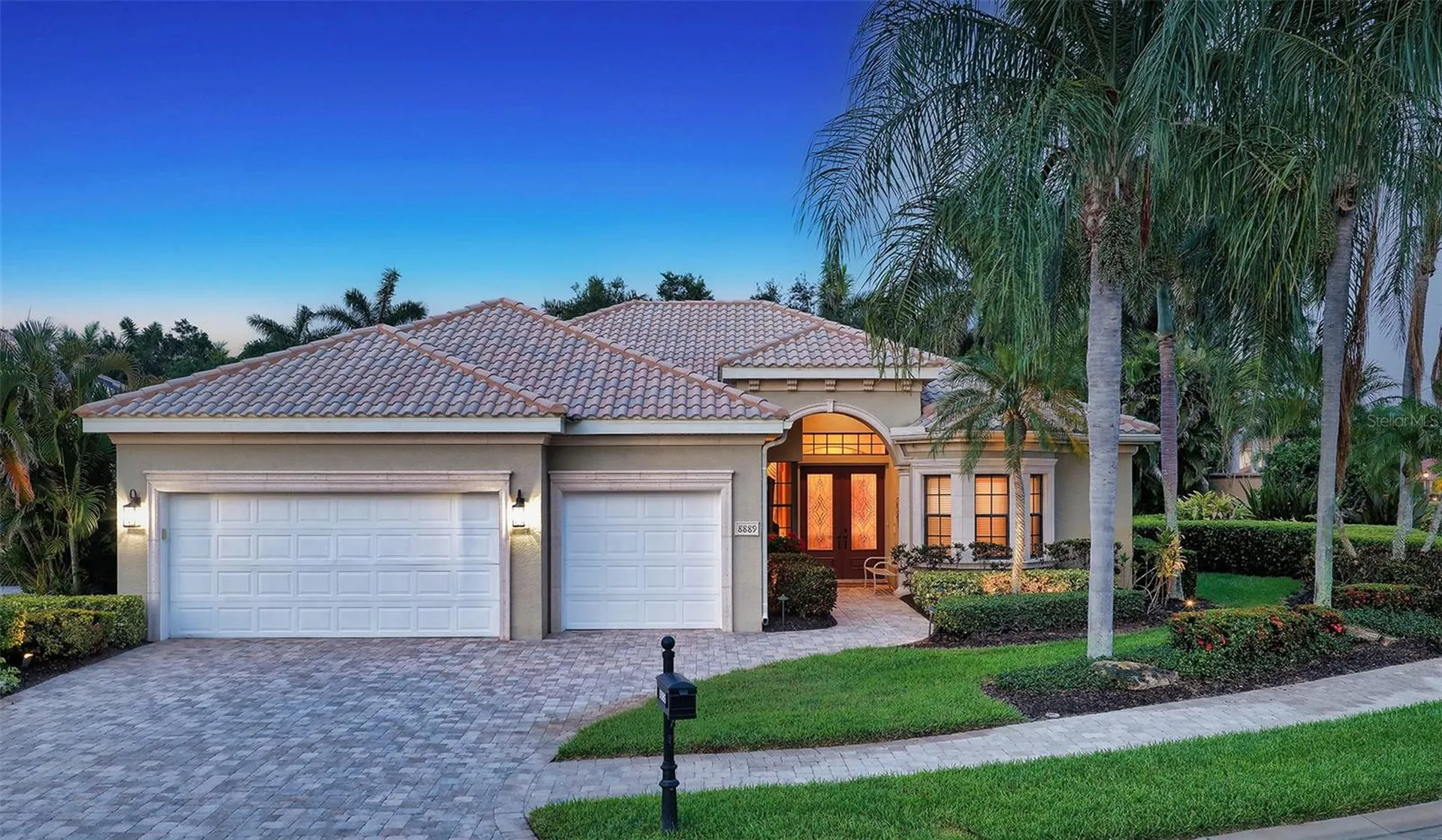 8889 Enclave Court Sarasota FL 34238