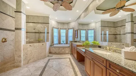8889 Enclave Court Sarasota FL 34238