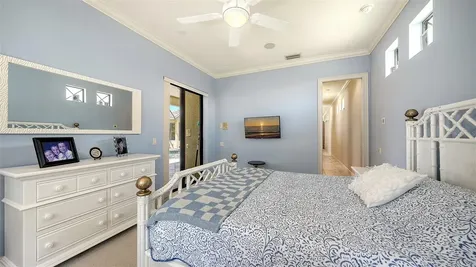 8889 Enclave Court Sarasota FL 34238