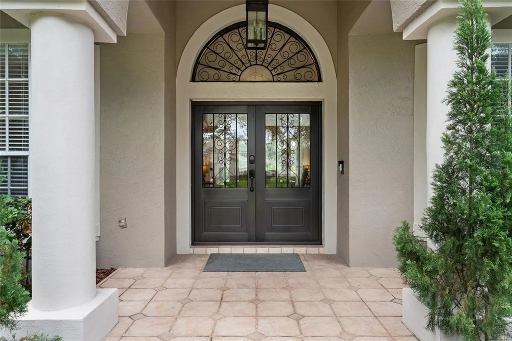 8612 Oldbridge Lane Orlando FL 32819