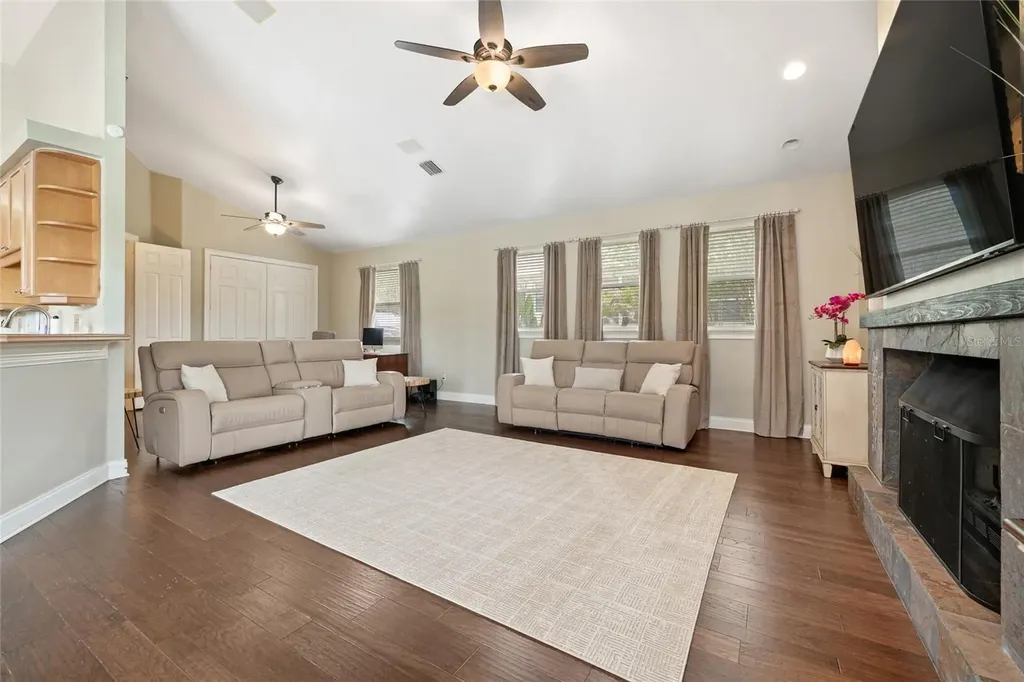 8612 Oldbridge Lane Orlando FL 32819