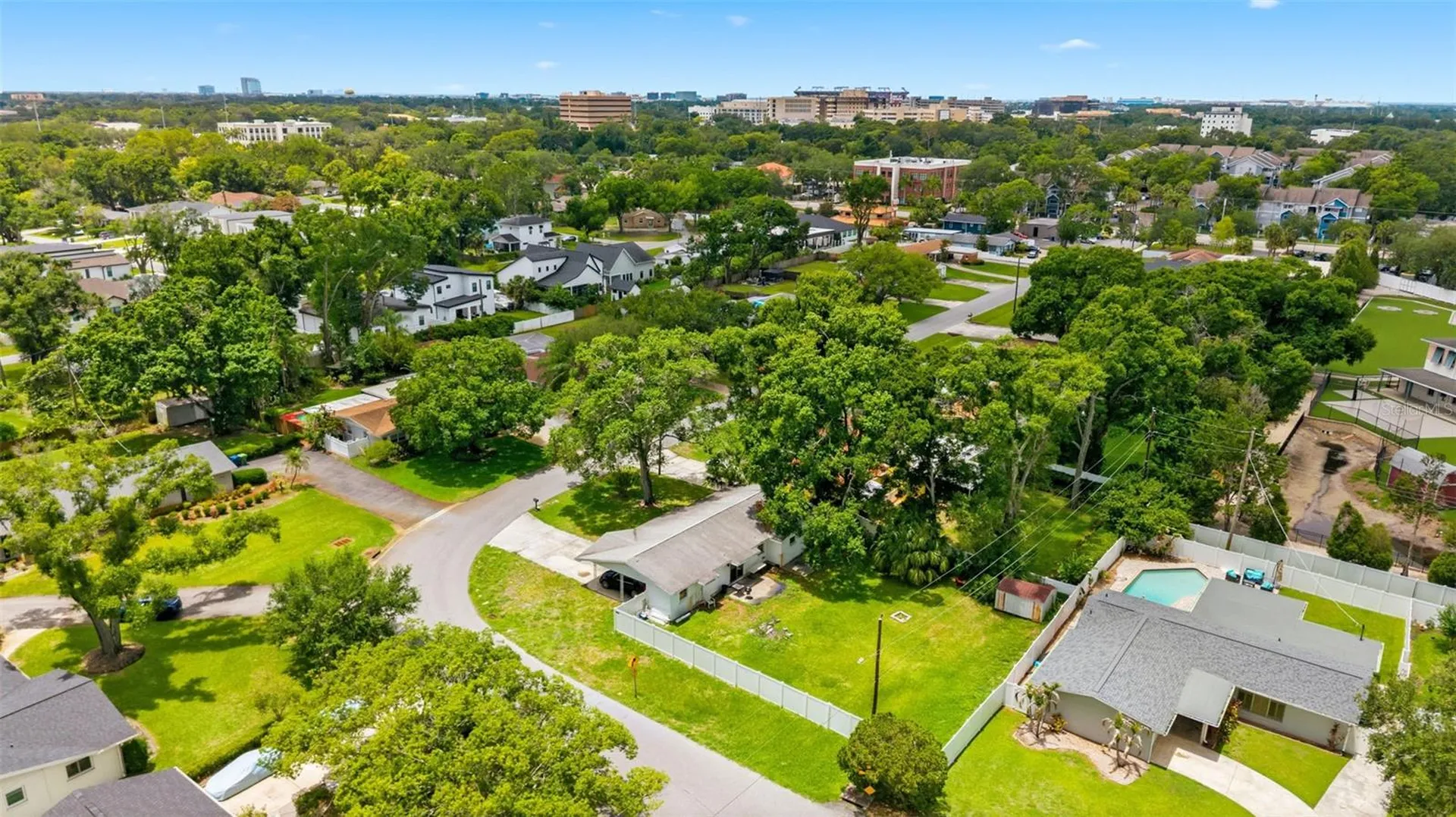 2109 W Erna Drive Tampa FL 33603