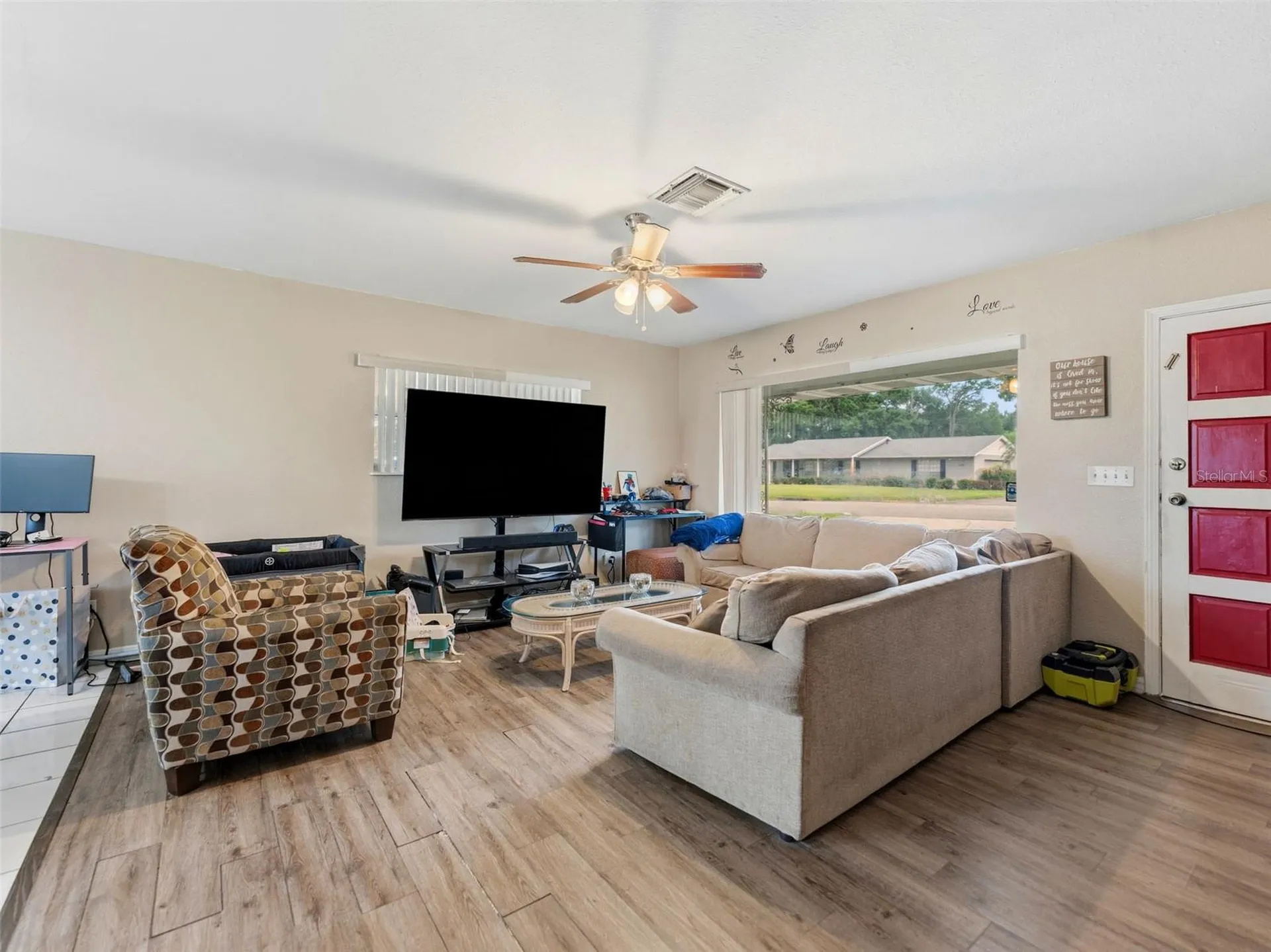 2109 W Erna Drive Tampa FL 33603