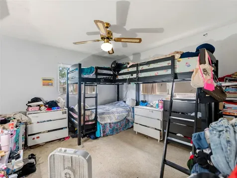 2109 W Erna Drive Tampa FL 33603