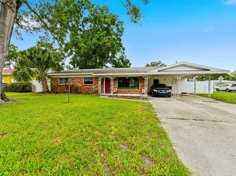2109 W Erna Drive Tampa FL 33603