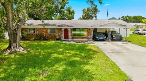 2109 W Erna Drive Tampa FL 33603