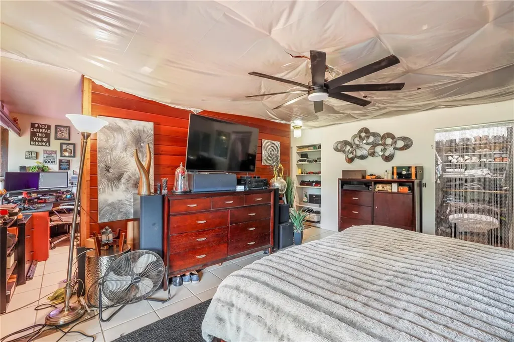 10134 White Trout Lane Tampa FL 33618