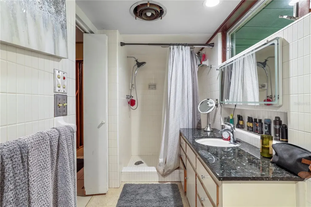 10134 White Trout Lane Tampa FL 33618