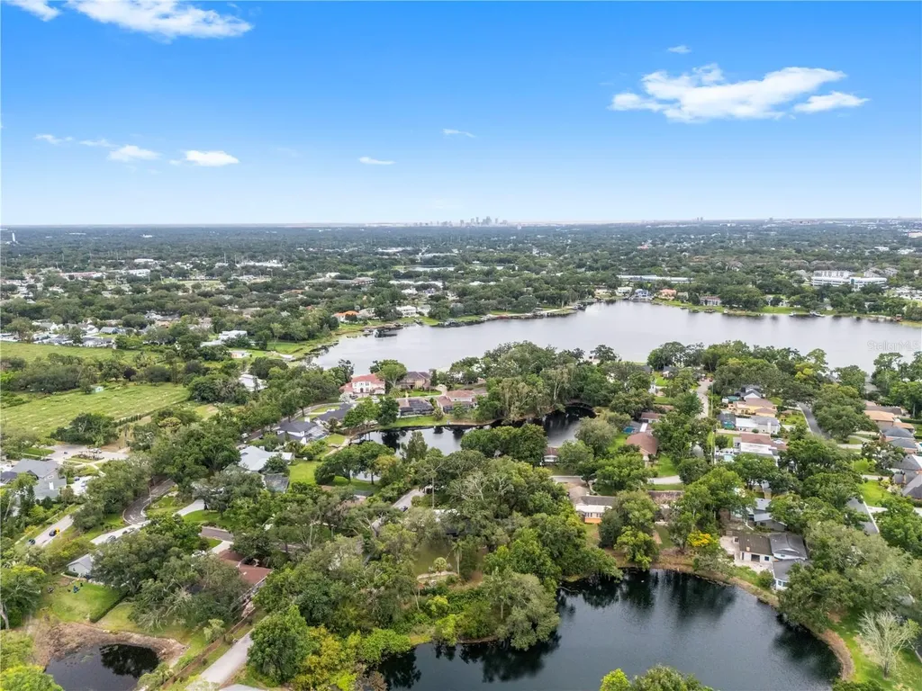 10134 White Trout Lane Tampa FL 33618