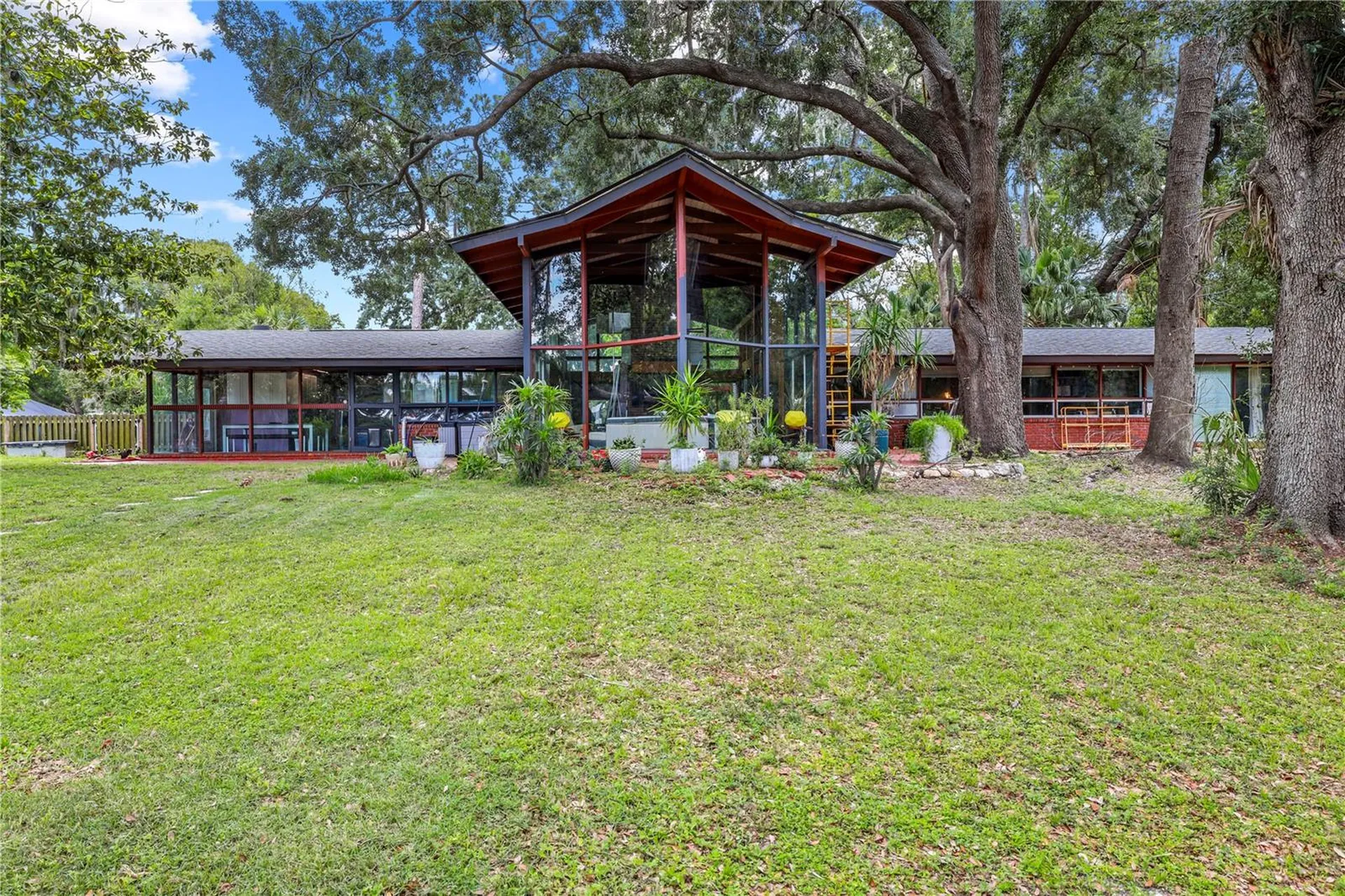 10134 White Trout Lane Tampa FL 33618