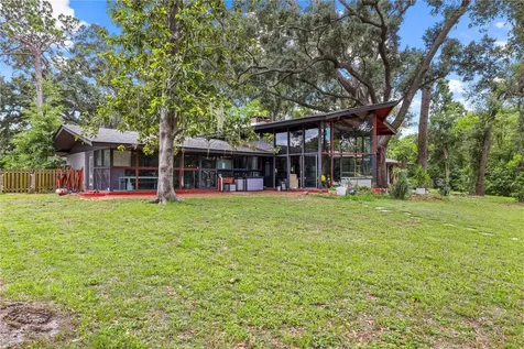 10134 White Trout Lane Tampa FL 33618