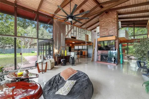 10134 White Trout Lane Tampa FL 33618