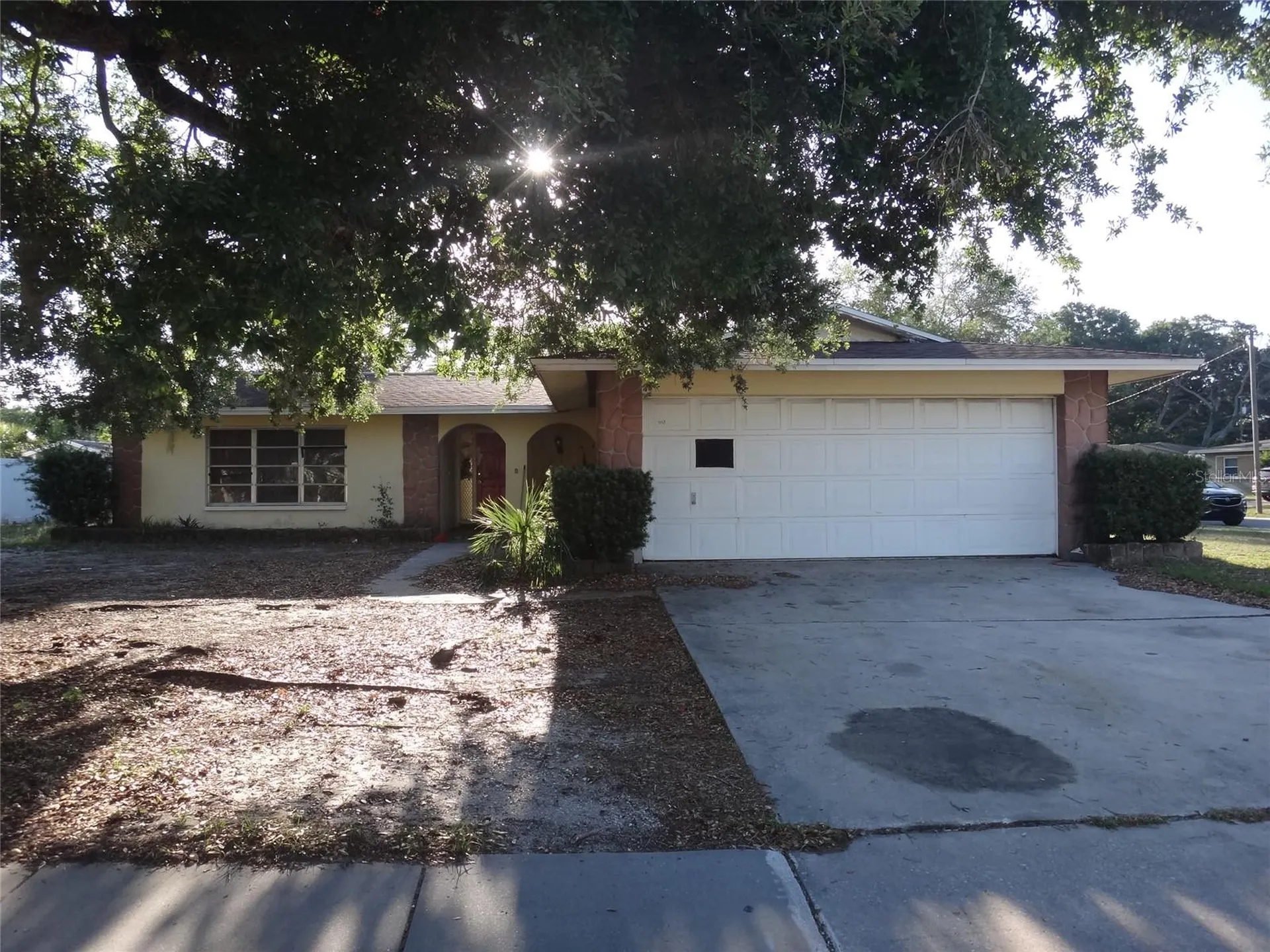 1913 Kings Highway Clearwater FL 33755