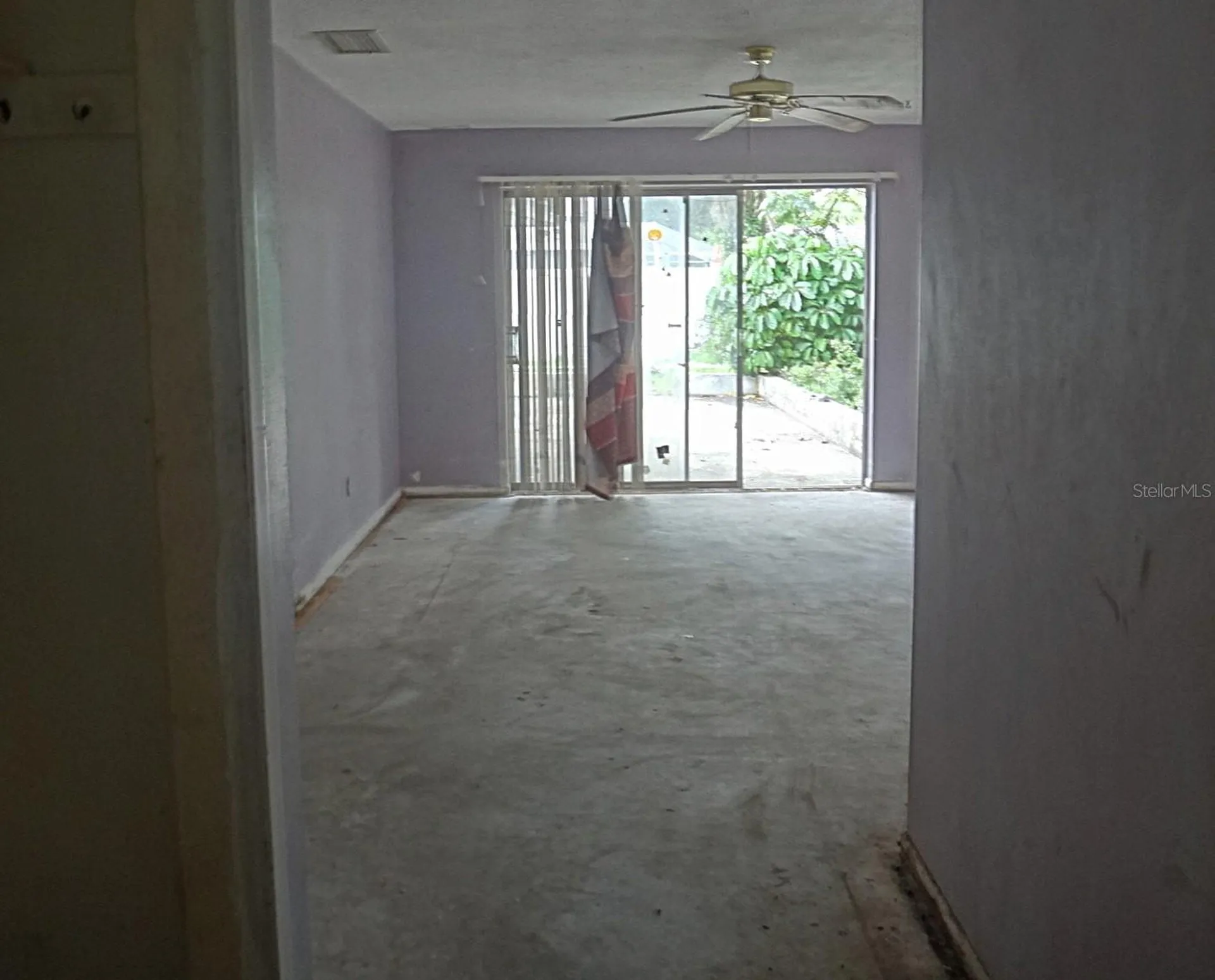 1913 Kings Highway Clearwater FL 33755