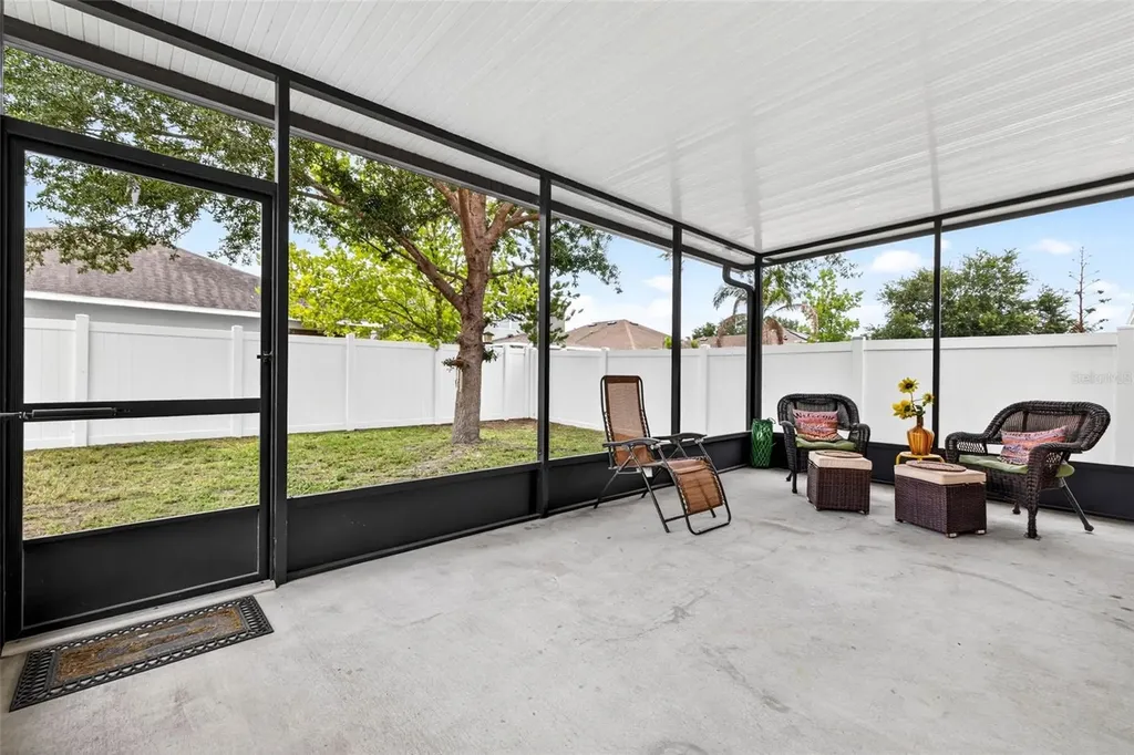 11531 Tangle Branch Lane Gibsonton FL 33534