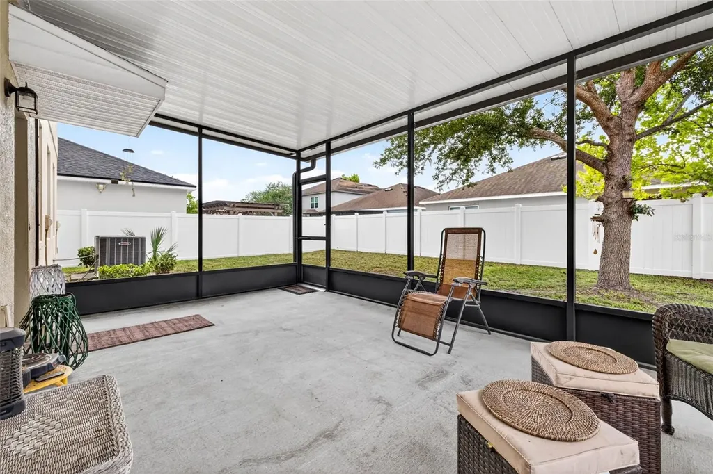 11531 Tangle Branch Lane Gibsonton FL 33534