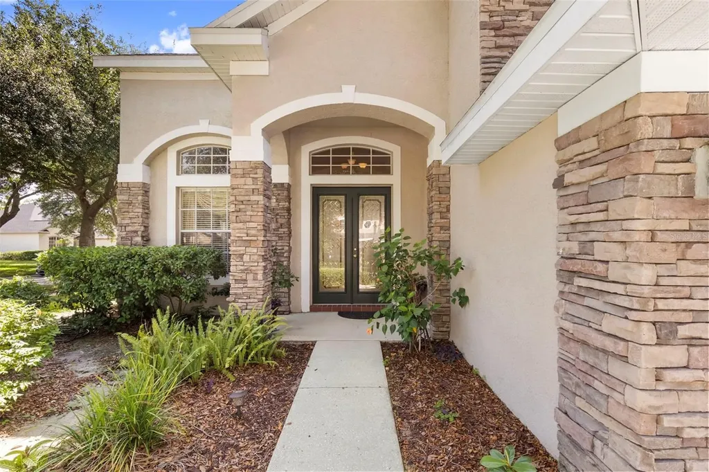 17823 Arbor Creek Drive Tampa FL 33647