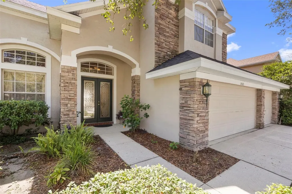 17823 Arbor Creek Drive Tampa FL 33647