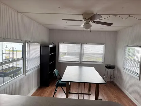 207 51st Avenue Plaza W Bradenton FL 34207